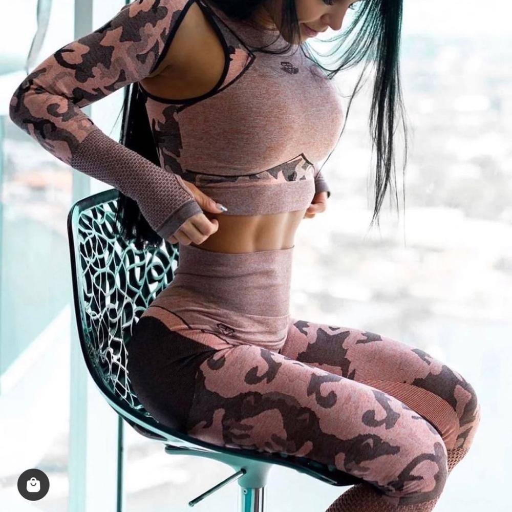 Body Engineers Top Leggings Workout Outfit Set Small